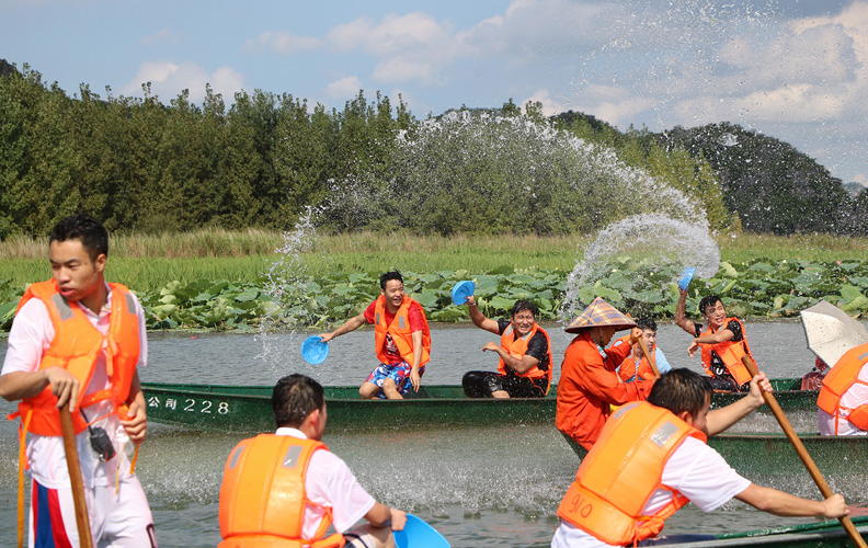 泼水之旅进行时！
