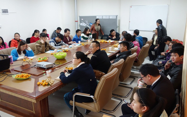 目前尊龙凯时利来人生就是搏客户沙龙已顺利举行4期，我们将一直秉承全公益、净干货、不推销产品的理念，助力尊龙凯时利来人生就是搏新老客户开展网络营销和移动互联网营销。